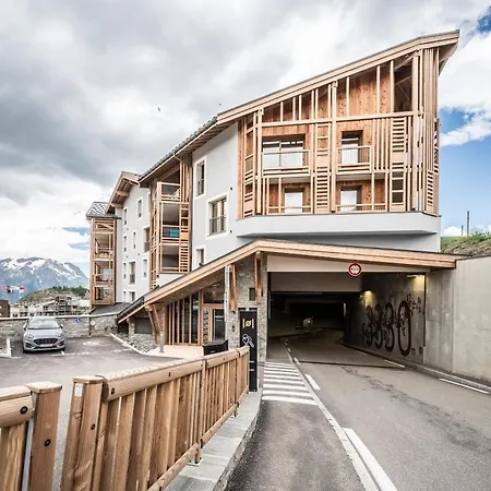 Tineo - By Emerald Alpe d'Huez