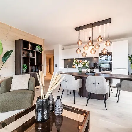 Tineo - By Emerald Apartment *