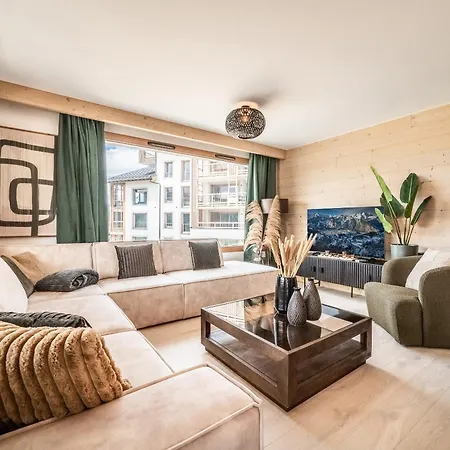 Tineo - By Emerald Apartment